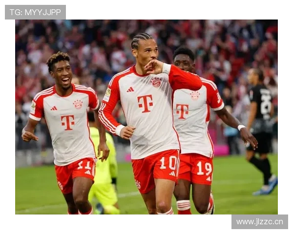 莱万多夫斯基拜仁慕尼黑生涯表现稳健,持续提升进攻效率 莱万多夫斯基拜仁慕尼黑生涯表现稳健,持续提升进攻效率