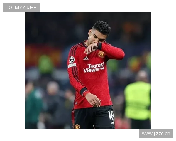 曼联进攻瘫痪，中场推进断链成关键制约因素