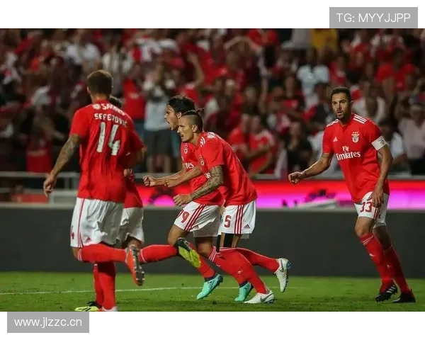 AC米兰强强对话表现波动，近期锋线稳定性承压，是否影响争冠形势逐步显现