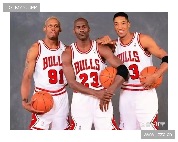 乔丹·汤普森训练完直接去超市抢购蛋白粉，店员说他一周买空三次货架